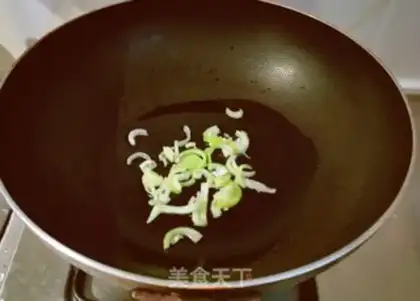 Make Tomato spinach noodles step 3