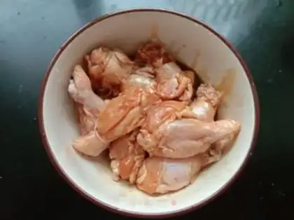 Make Old chicken wings step 1