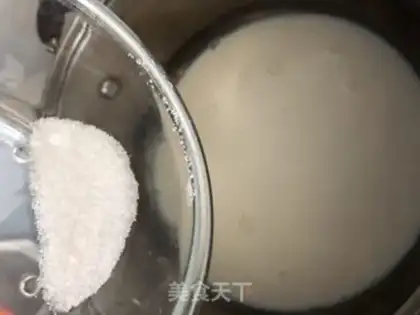 Make # White and powdered milk # step 2