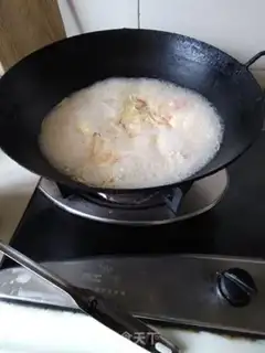Make Tomato egg noodles step 2