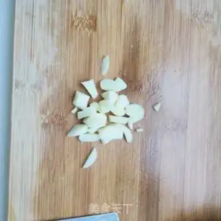 Make Fries and fried eggs step 1
