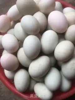 Make A duck egg step 4