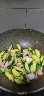 Make Onion bean fried cucumber step 6