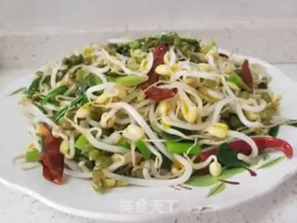 Make The green bean sprouts step 4