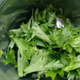 Make Golden pins and mushrooms, tofu beef step 9