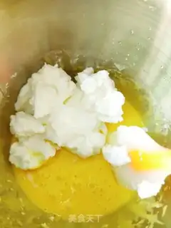 Make Onion meat pine moss cake roll step 11