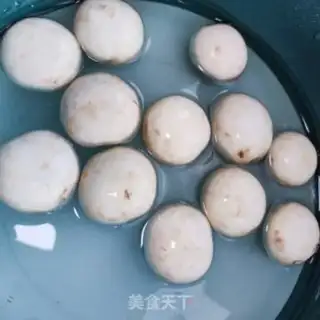 Make Meatball mushroom tofu soup step 2