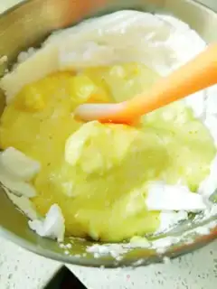 Make Onion meat pine moss cake roll step 13