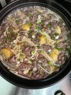 Make Golden pins and mushrooms, tofu beef step 14