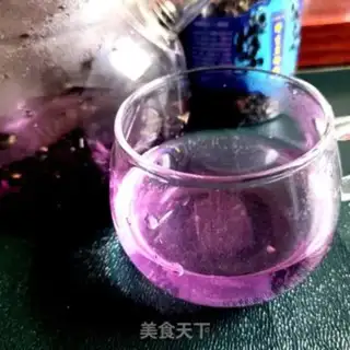 Make The black bee tea step 4