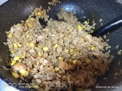 Make Shrimp head corn fried rice step 5