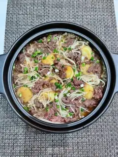 Make Golden pins and mushrooms, tofu beef step 16