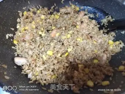 Make Shrimp head corn fried rice step 8