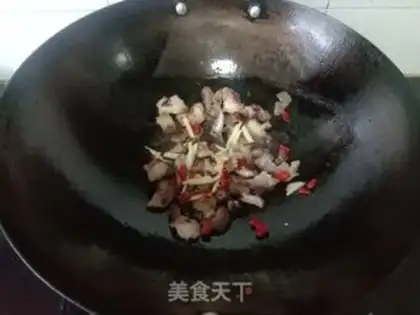 Make Pyramid fragrance step 2