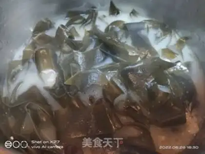 Make Ribbon seaweed soup step 3