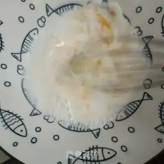 Make Scrambling tea and eggs step 4