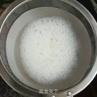 Make Scrambling tea and eggs step 5