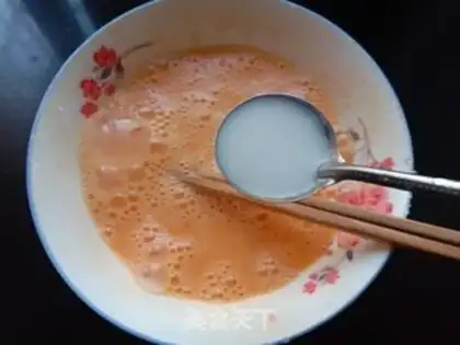Make Egg rolls step 1