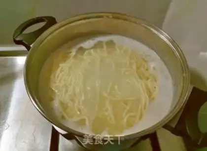 Make cucumber noodles step 6