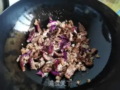 Make Pumpkin with pork and eggplant step 5