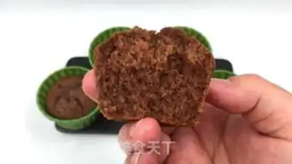 Make Coco cupcakes step 10