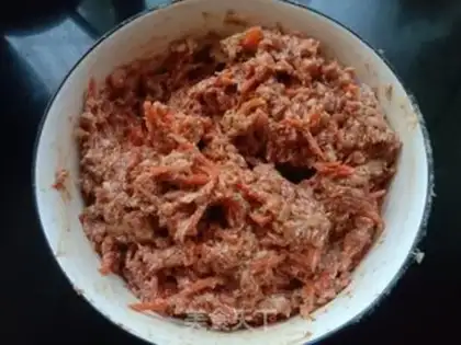Make Carrot pork fried dumplings step 3