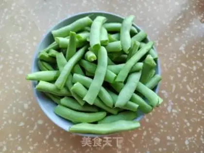 Make Dry meat, four season beans step 1