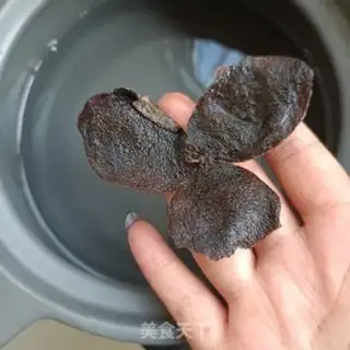 Make Pumpkin tea step 1