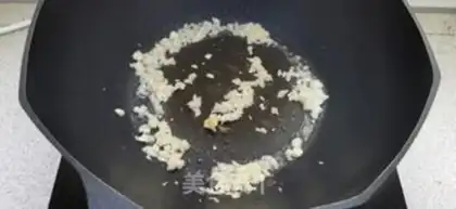 Make Garlic macaroni step 2