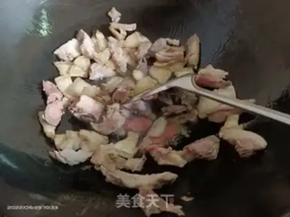 Make Pork and carrot step 1