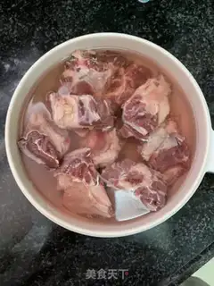 Make Pork steak soup step 1