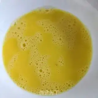 Make Smelt fried eggs step 1