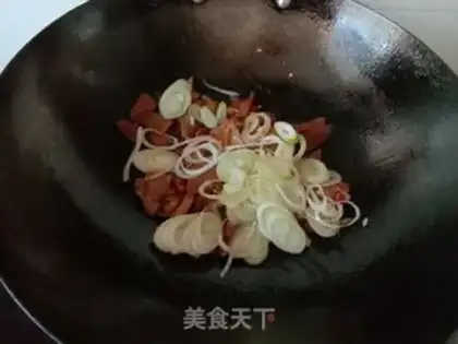 Make The onion fried the meat step 6