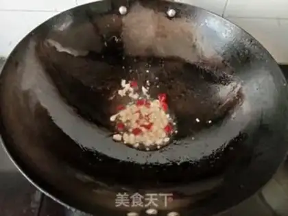 Make Spicy sausage onions step 2