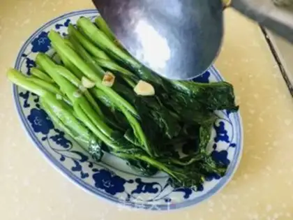 Make Garlic cabbage step 4