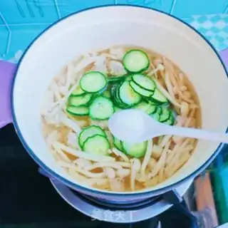 Make cucumber meatball soup step 12