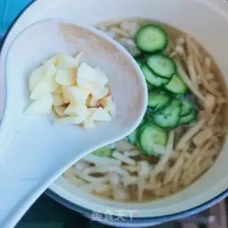 Make cucumber meatball soup step 13