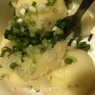 Make Garlic mashed potatoes step 5