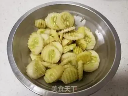 Make Pelican cucumber step 2