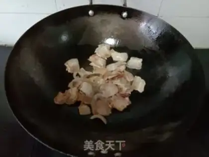 Make The cuisine is back in the pot step 1