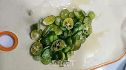 Make Bronco-cracker lemon tea step 2