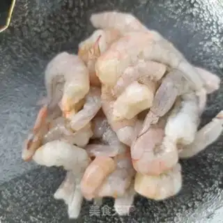 Make Cheese and shrimp step 0