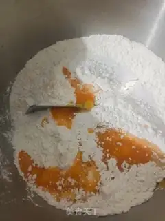 Make Colored meat buns step 3