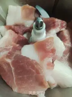 Make Colored meat buns step 4