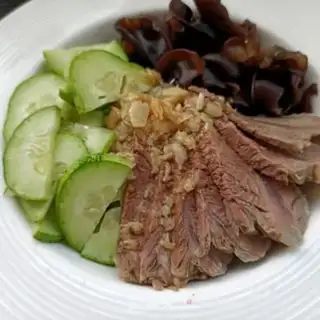 Make cucumber-mix beef step 14