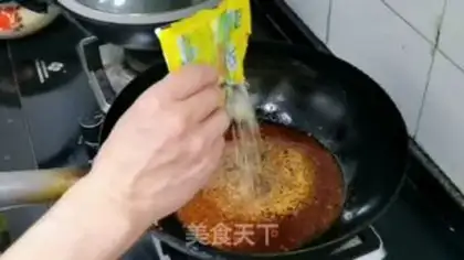 Make White noodle bowl step 8
