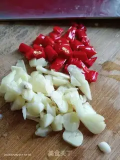 Make Hands tore chickens step 1