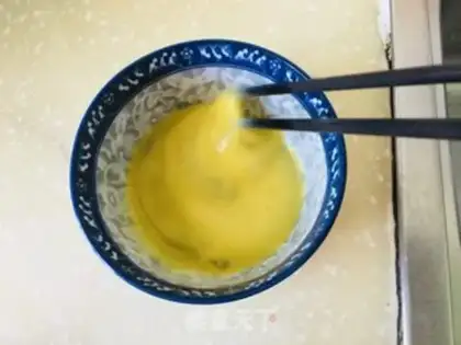 Make Tomato egg soup step 2