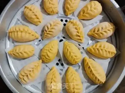 Make Colored meat buns step 14