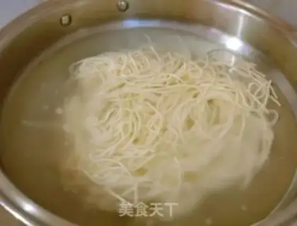 Make Cream pepper noodles step 11